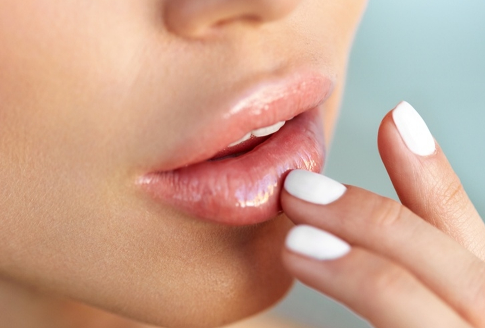 6 Simple Ways To Take Care Of Your Lips